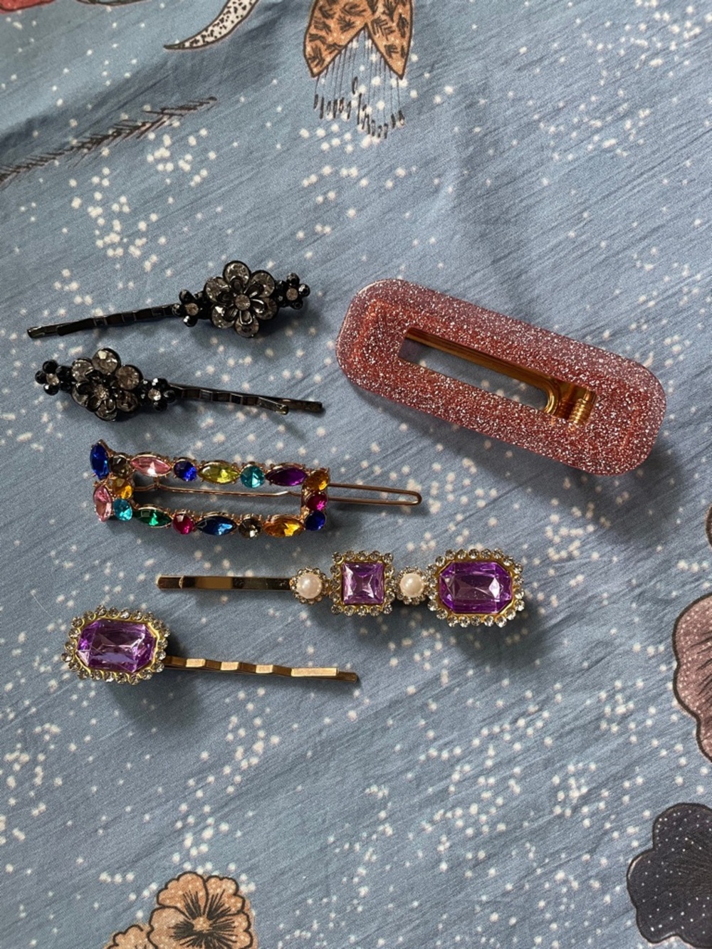 Assorted Women’s Decorative Hair Clips - Pink Glitter & Multicolor Gems